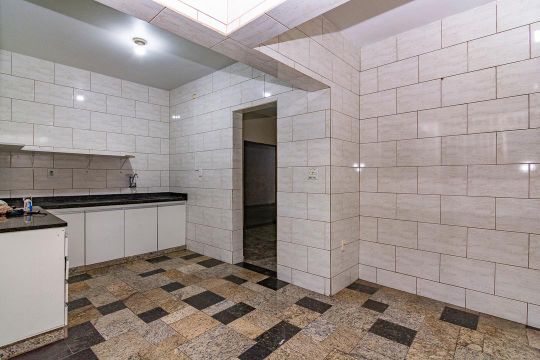 Cozinha de casa à venda com 3 quartos, 300m² em Nova Suíça, Belo Horizonte