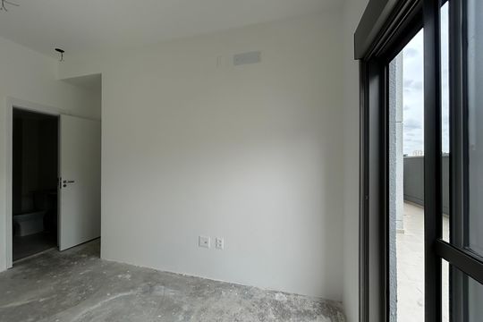 Suíte  de apartamento à venda com 2 quartos, 94m² em City América, São Paulo