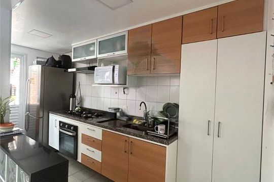 Casa à venda com 3 quartos, 127m² em Jardim São Luís, São Paulo