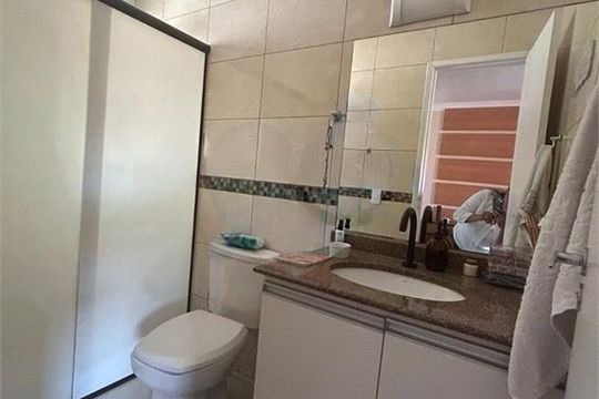 Casa à venda com 3 quartos, 127m² em Jardim São Luís, São Paulo