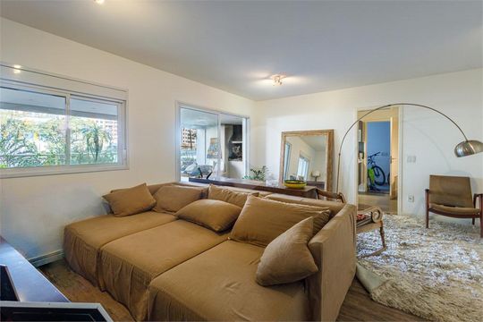 Apartamento à venda com 3 quartos, 147m² em Vila Alexandria, São Paulo