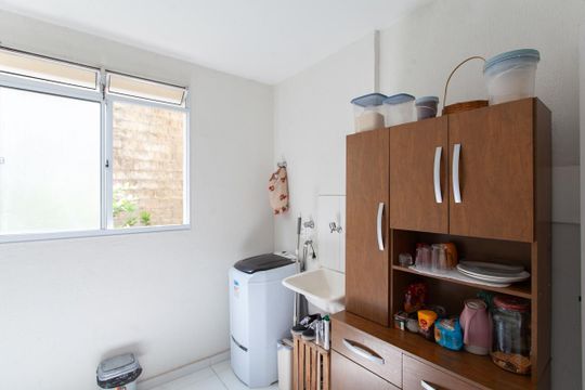 Cozinha de apartamento à venda com 1 quarto, 60m² em Frei Leopoldo, Belo Horizonte