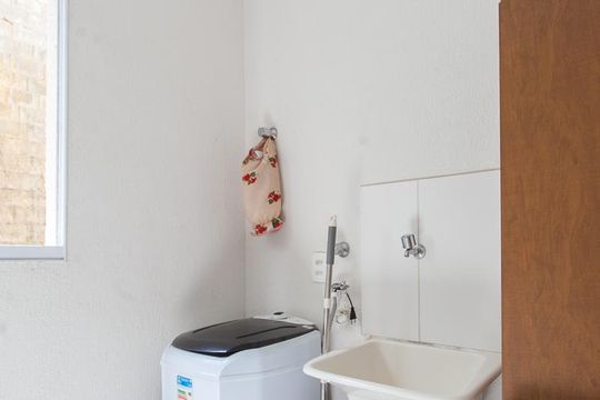 Cozinha de apartamento à venda com 1 quarto, 60m² em Frei Leopoldo, Belo Horizonte