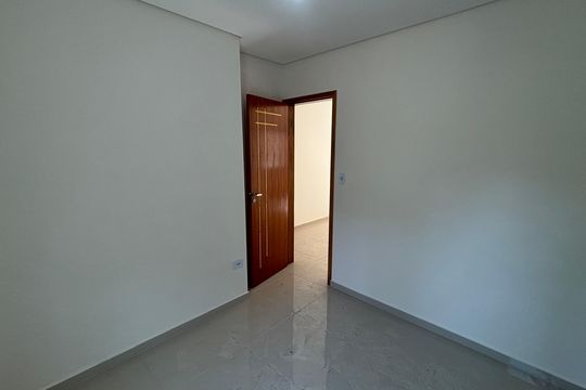 Suite de apartamento à venda com 2 quartos, 52m² em Vila Mazzei, Santo André