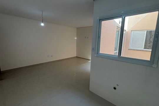 Cozinha de apartamento para alugar com 2 quartos, 52m² em Vila Mazzei, Santo André