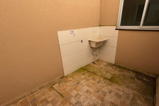 Área de Serviço de apartamento para alugar com 2 quartos, 52m² em Vila Mazzei, Santo André