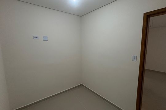 Quarto de apartamento para alugar com 2 quartos, 52m² em Vila Mazzei, Santo André