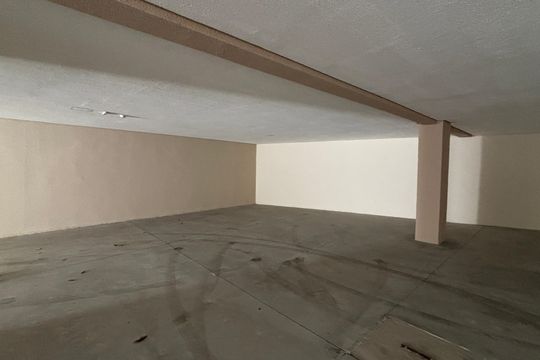 Garagem de apartamento para alugar com 2 quartos, 52m² em Vila Mazzei, Santo André