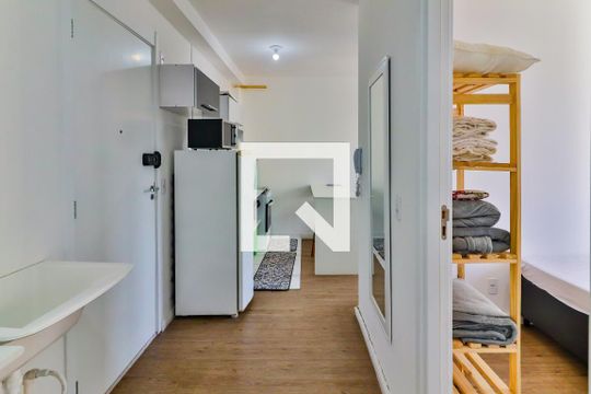 Área de Serviço de apartamento para alugar com 2 quartos, 55m² em Vila Butantã, São Paulo