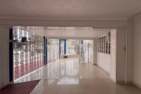 Garagem de casa à venda com 4 quartos, 220m² em Vila Curuçá, Santo André