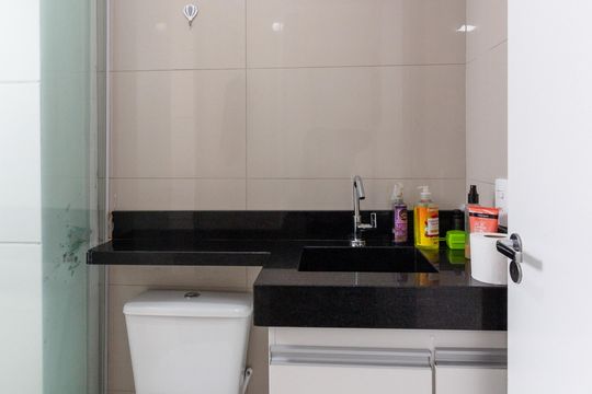 Banheiro Suíte de apartamento à venda com 2 quartos, 44m² em Vila Flora, Guarulhos