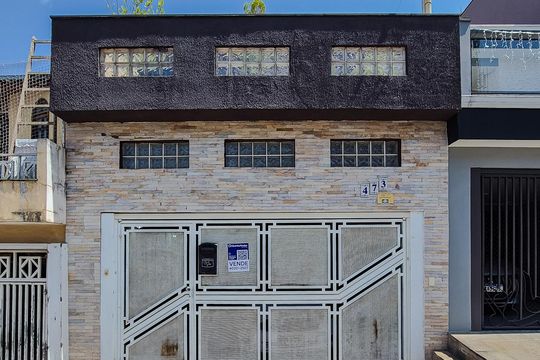 Fachada de casa à venda com 3 quartos, 174m² em Vila Dayse, São Bernardo do Campo