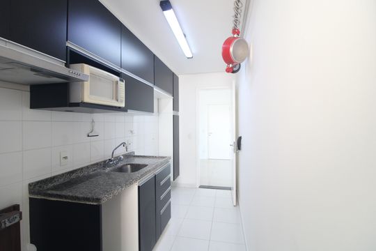 Cozinha de apartamento à venda com 2 quartos, 75m² em Interlagos, São Paulo