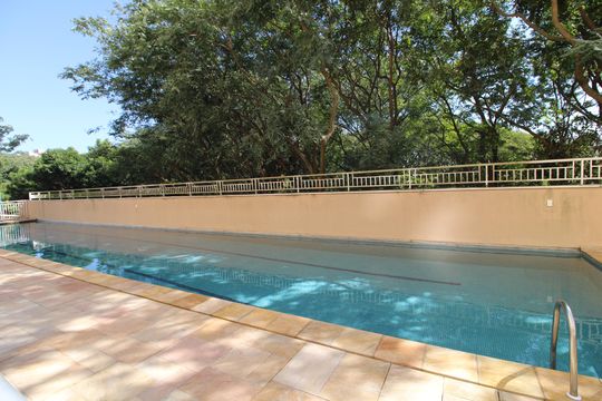 Piscina de apartamento à venda com 2 quartos, 75m² em Interlagos, São Paulo