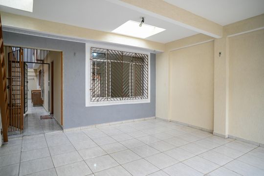 Garagem de casa para alugar com 3 quartos, 100m² em Vila Brasilio Machado, São Paulo