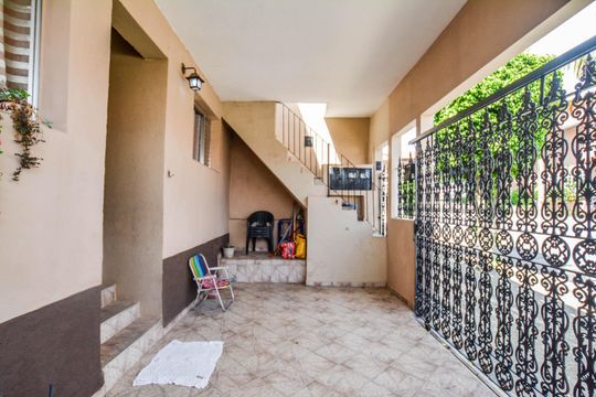 Garagem de casa à venda com 4 quartos, 140m² em Parque Novo Oratório, Santo André