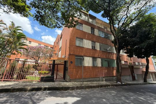 Apartamento à venda com 3 quartos, 90m² em Santo Antônio, Belo Horizonte