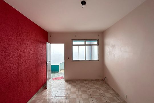 Casa para alugar com 1 quarto, 55m² em Bento Ribeiro, Rio de Janeiro