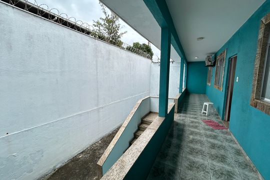 Casa para alugar com 1 quarto, 55m² em Bento Ribeiro, Rio de Janeiro
