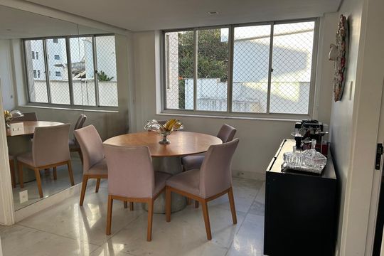 sala de apartamento à venda com 4 quartos, 125m² em Sion, Belo Horizonte