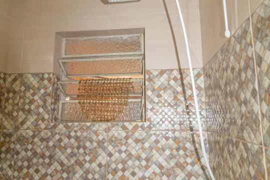 Banheiro Social de casa à venda com 3 quartos, 60m² em Niterói, Canoas