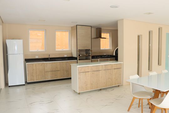 Casa de Condomínio para alugar com 4 quartos, 970m² em Bosque do Vianna, Cotia