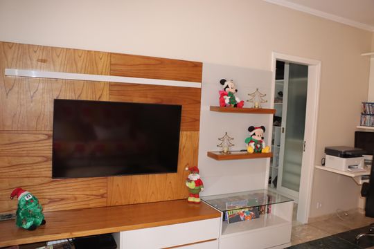 Casa de Condomínio para alugar com 4 quartos, 970m² em Bosque do Vianna, Cotia