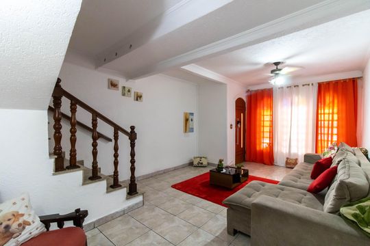 Casa à venda com 3 quartos, 100m² em Jardim Pinhal, Guarulhos