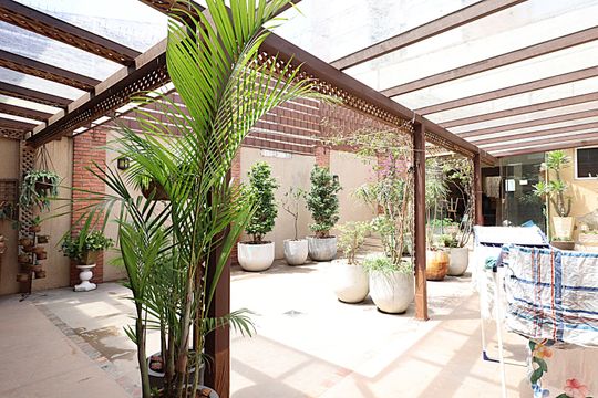 Quintal de casa à venda com 4 quartos, 400m² em Vila Jardim, Porto Alegre