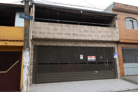 Fachada de casa à venda com 3 quartos, 224m² em Conjunto Promorar Sapopemba, São Paulo