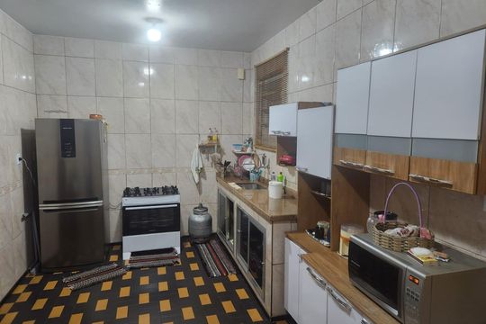 Cozinha de casa para alugar com 3 quartos, 220m² em Cascadura, Rio de Janeiro