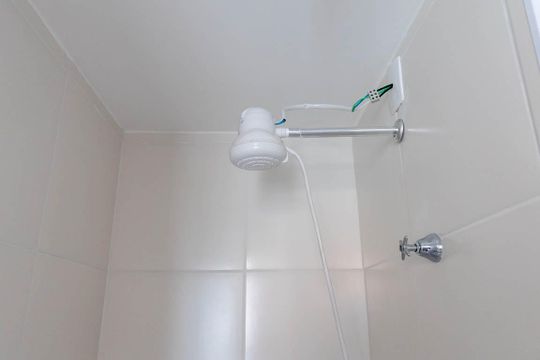 Banheiro Social de kitnet/studio à venda com 1 quarto, 21m² em Campos Elíseos, São Paulo