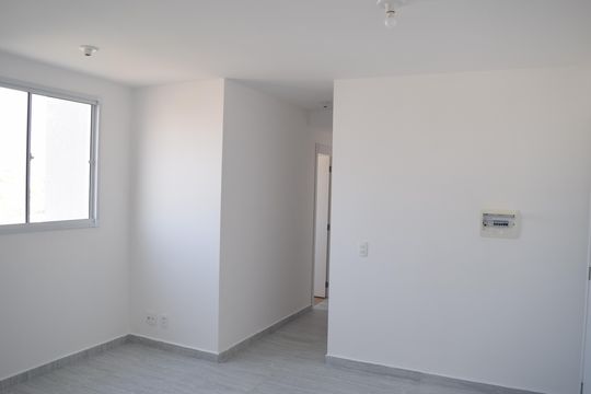 Apartamento à venda com 2 quartos, 42m² em Guaiauna, São Paulo