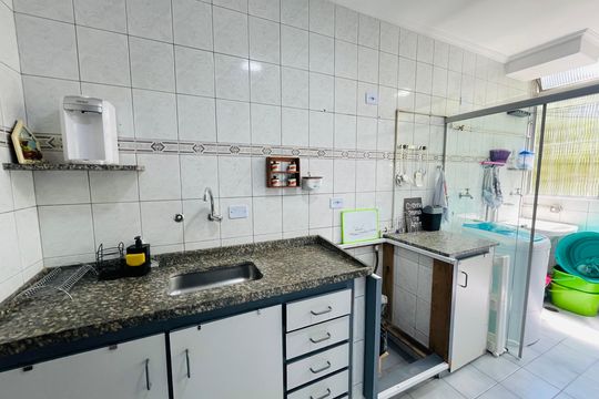 Cozinha de apartamento à venda com 2 quartos, 52m² em Jardim Iporanga, Guarulhos