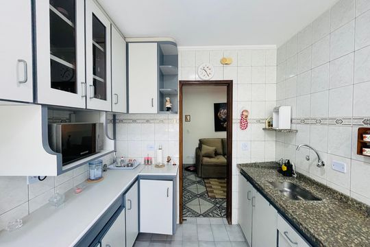 Cozinha de apartamento à venda com 2 quartos, 52m² em Jardim Iporanga, Guarulhos