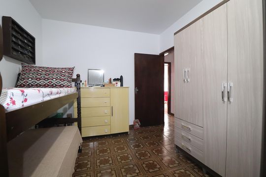 Quarto 2 de casa à venda com 3 quartos, 168m² em Vila Pires, Santo André