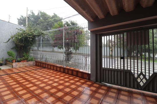 Garagem de casa à venda com 3 quartos, 168m² em Vila Pires, Santo André