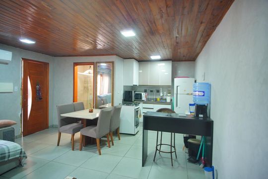 Cozinha - Sala de casa à venda com 4 quartos, 300m² em Parque Santa Fé, Porto Alegre