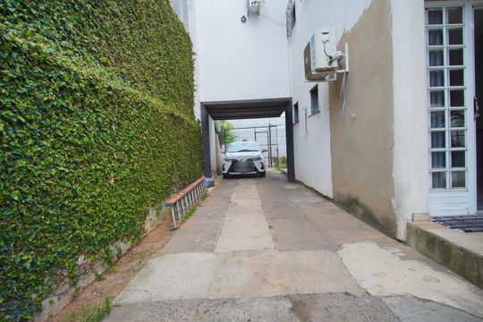 Garagem de casa à venda com 4 quartos, 300m² em Parque Santa Fé, Porto Alegre