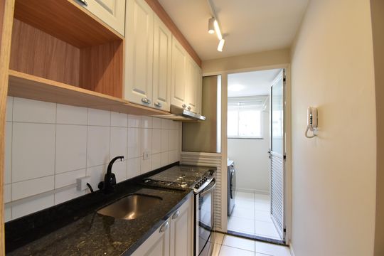 Cozinha de apartamento para alugar com 3 quartos, 93m² em Atuba, Curitiba