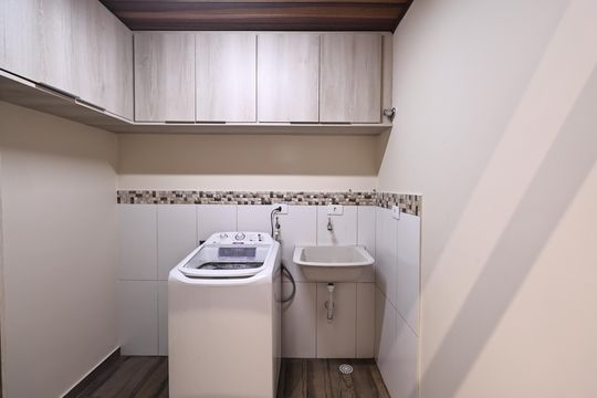 Lavanderia de apartamento à venda com 3 quartos, 170m² em Santa Maria, Santo André