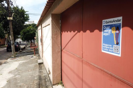 Fachada de casa à venda com 2 quartos, 89m² em Taquara, Rio de Janeiro