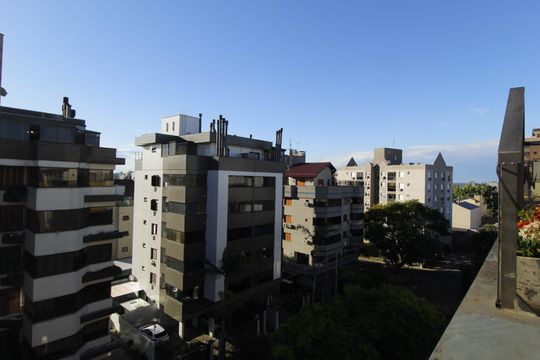 Vista de apartamento para alugar com 3 quartos, 240m² em Jardim Itu, Porto Alegre