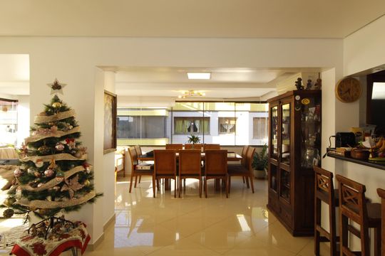 Sala de apartamento para alugar com 3 quartos, 240m² em Jardim Itu, Porto Alegre