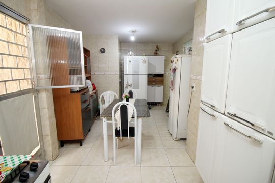 Cozinha de casa à venda com 2 quartos, 82m² em Irajá, Rio de Janeiro