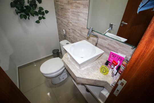 Lavabo de casa para alugar com 3 quartos, 130m² em Vila Hortência, Sorocaba