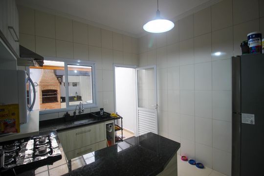 Cozinha de casa para alugar com 3 quartos, 130m² em Vila Hortência, Sorocaba