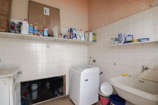 Área de Serviço e Banheiro de Serviço de casa à venda com 5 quartos, 396m² em Jardim São Paulo, São Paulo