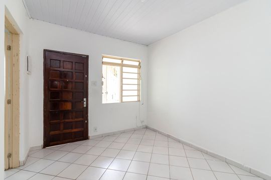 Casa à venda com 4 quartos, 375m² em Vila Santa Maria, São Paulo