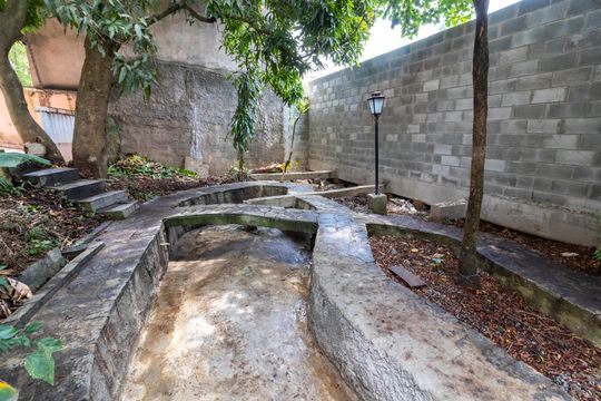 Quintal dos Fundos de casa à venda com 4 quartos, 375m² em Vila Santa Maria, São Paulo